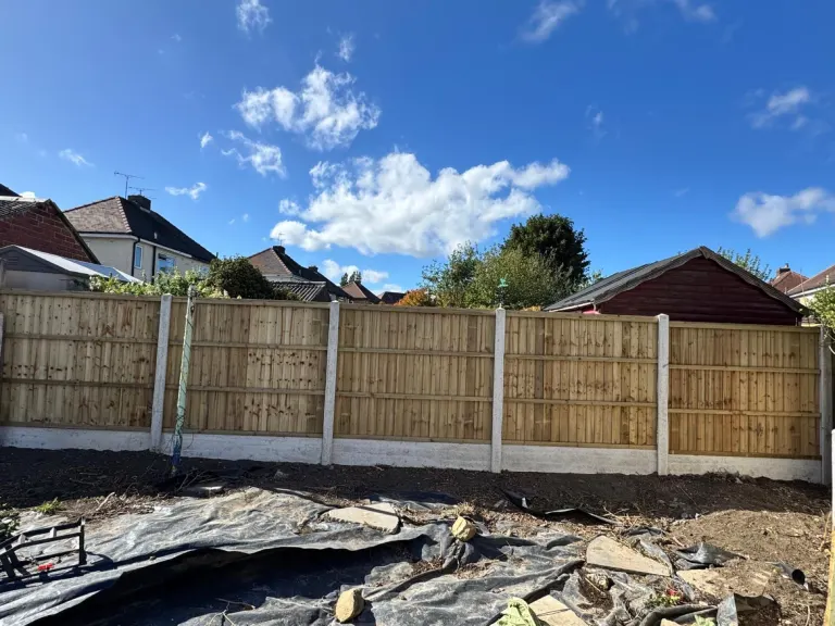 Closeboard Fence with Concrete Posts by Sheffield Fencing (photo 4)
