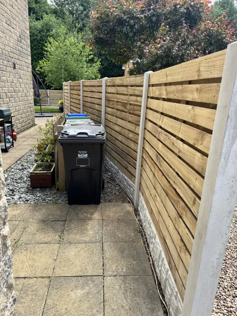 Horizontal Slatted Fence & Matching Gate by Sheffield Fencing (photo 2)